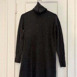 Everlane the cashmere turtleneck sweater dress. Small. Dark grey donegal.